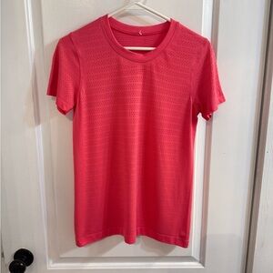 Lululemon Breeze By Short Sleeve *Squad Glossy Pink